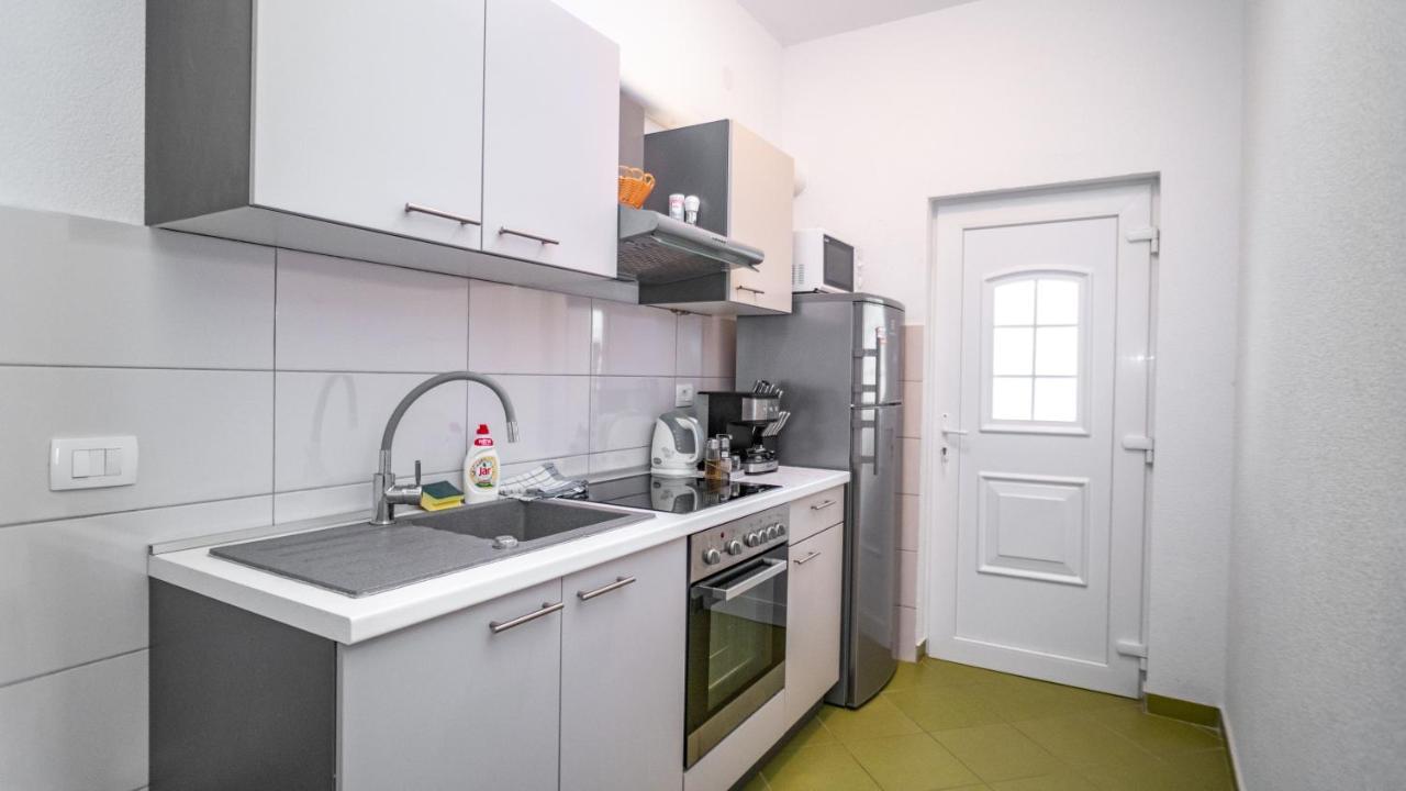 Calma Apartments Trogir Exterior foto